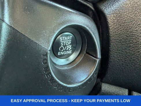 Used 2017 Jeep Renegade Latitude w/ Safety & Security Group image 37