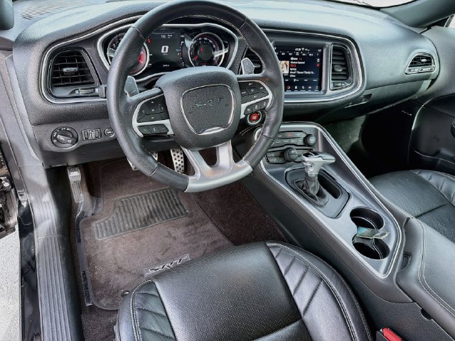 Used 2018 Dodge Challenger SRT w/ Technology Group RWD image 9