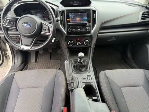 Used 2022 Subaru Crosstrek 2.0i Premium AWD/4WD image 19
