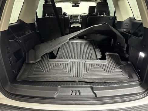 Used 2018 Ford Expedition Platinum image 35