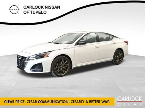 Used 2025 Nissan Altima 2.5 SR w/ SR Premium Package AWD/4WD image 1