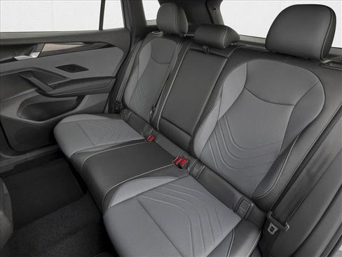 New 2026 Volkswagen Tiguan SE R-Line FWD image 9