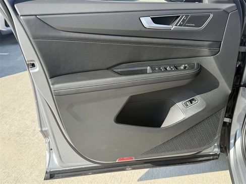 New 2026 Volkswagen Atlas Cross Sport SEL Premium R-Line image 11