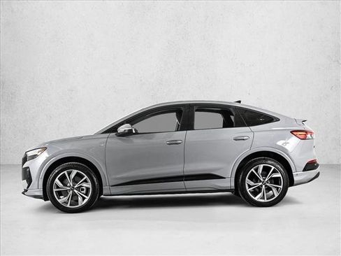 Certified 2023 Audi Q4 e-tron Prestige w/ Black Optic Package image 9