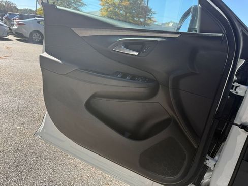 Used 2025 Buick Envista Sport Touring image 20