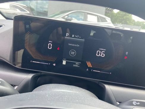 Used 2025 Kia K4 FWD image 5