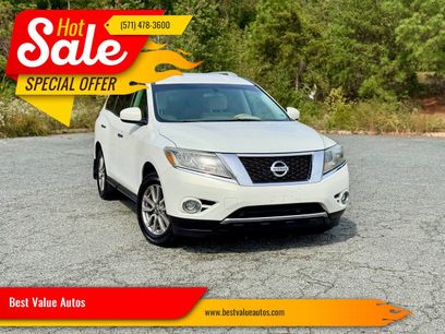 Used 2014 Nissan Pathfinder SV