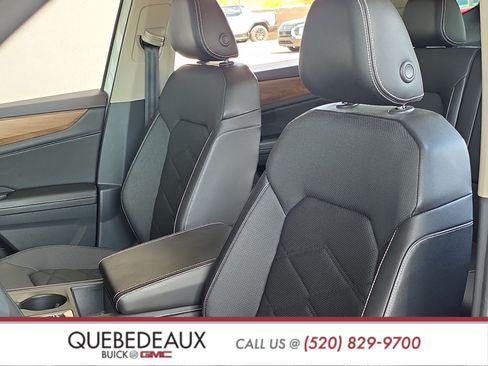 Used 2024 Volkswagen Atlas SE AWD/4WD image 11