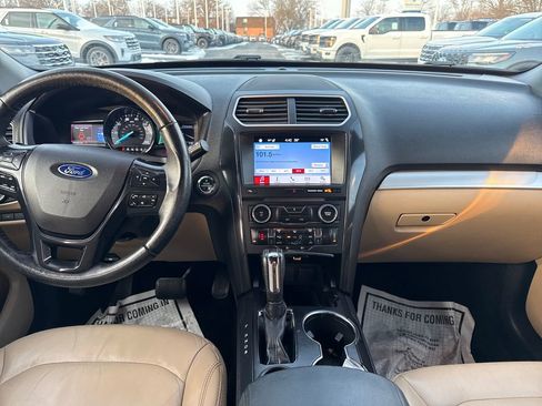Used 2017 Ford Explorer XLT w/ Equipment Group 202A image 17