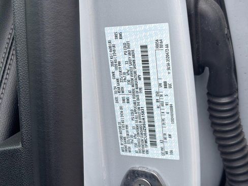 Used 2025 Ford Escape Platinum w/ Premium Technology Package FWD image 25