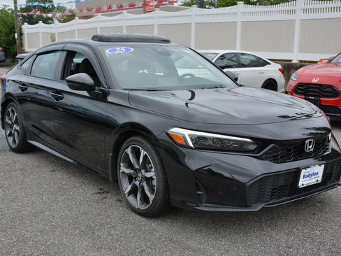 Used 2025 Honda Civic Sport Touring image 6
