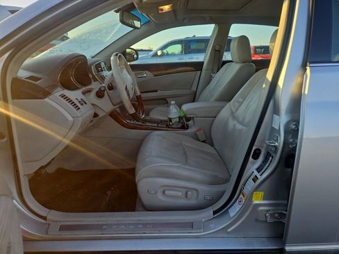 Used 2012 Toyota Avalon Limited image 10