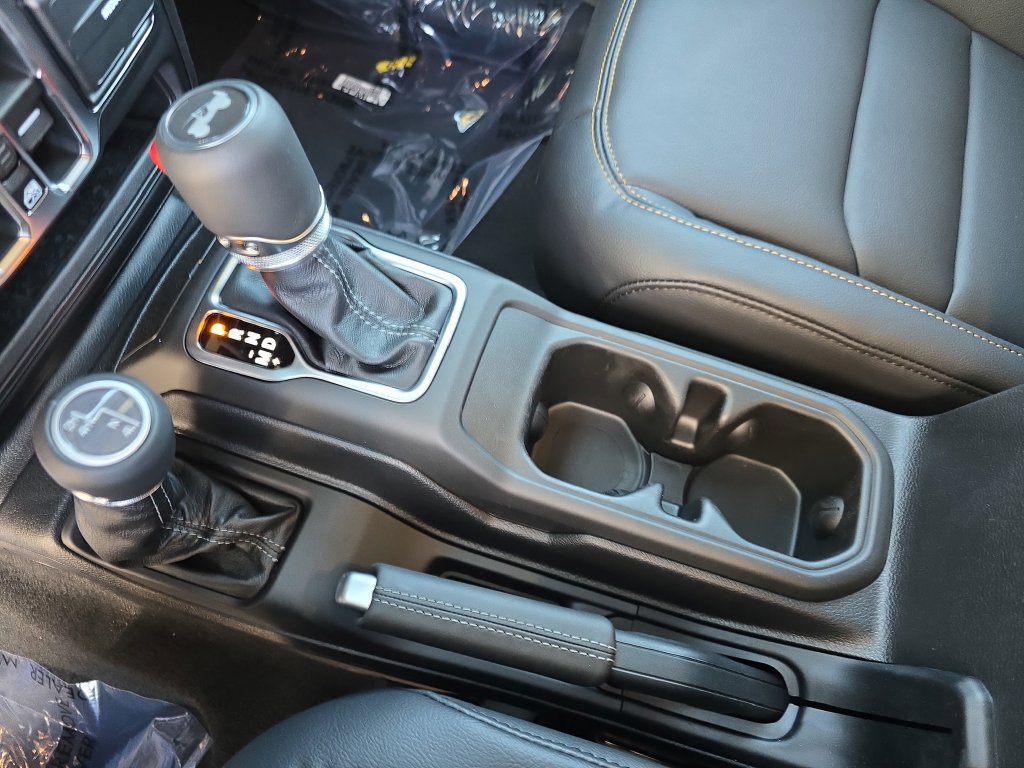 New 2026 Jeep Wrangler Unlimited Sahara AWD/4WD image 25