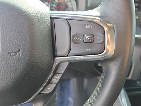 Used 2024 RAM 1500 Laramie image 20