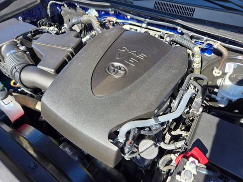 Certified 2023 Toyota Tacoma SR5 image 17