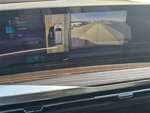 New 2026 Cadillac Escalade 2WD w/ LPO, Floor Liner Package image 24