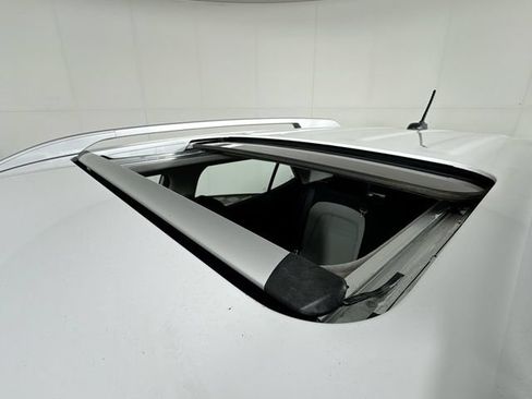 Certified 2023 Hyundai Venue SEL w/ Cargo Package FWD image 12