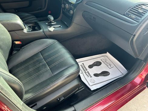 Used 2013 Chrysler 300 S image 12