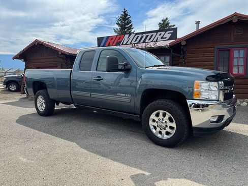 Used 2011 Chevrolet Silverado 3500 LTZ w/ LTZ Plus Package AWD/4WD image 2