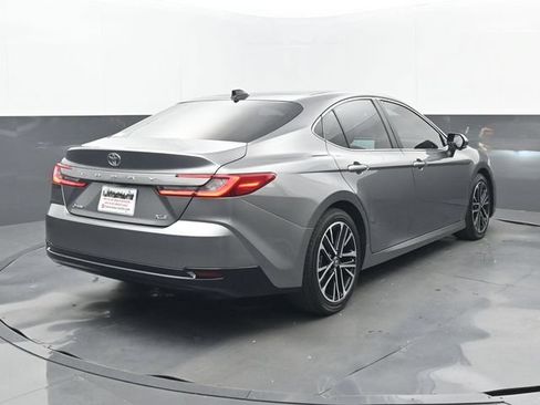 Used 2026 Toyota Camry XLE w/ Premium Plus Package FWD image 20