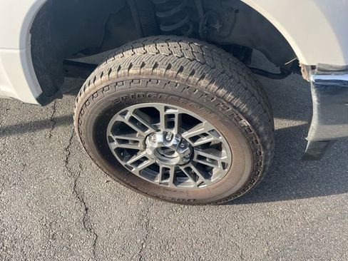 Used 2018 Ford F350 Lariat w/ Lariat Ultimate Package image 10