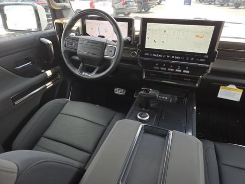 Used 2024 GMC Hummer EV 2X w/ LPO, Sport Package AWD/4WD image 31