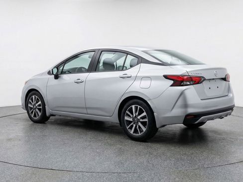 Used 2025 Nissan Versa SV FWD image 6