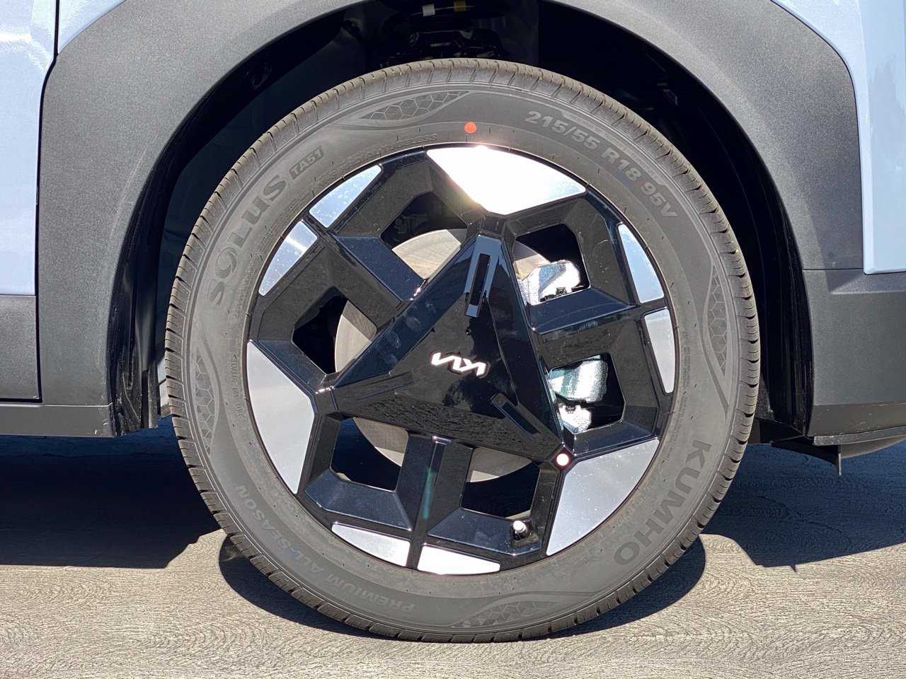 New 2027 Kia Seltos S FWD image 10