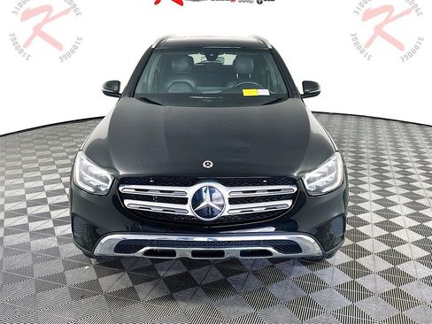 Used 2021 Mercedes-Benz GLC 300 GLC 300 w/ Premium Package image 2