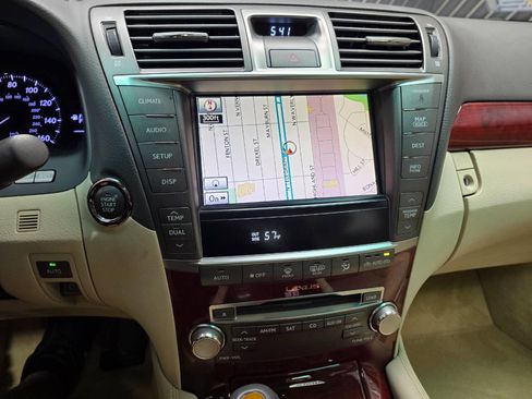 Used 2010 Lexus LS 460 image 22