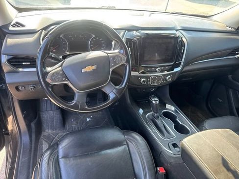 Used 2019 Chevrolet Traverse Premier w/ Driver Confidence II Package FWD image 14