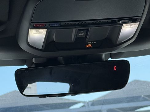 Used 2025 Subaru Forester Limited image 33