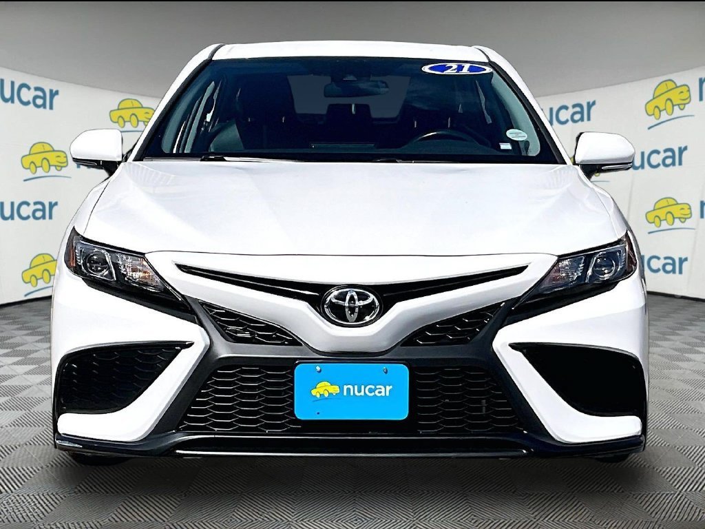 Used 2021 Toyota Camry SE w/ Cold Weather Package FWD image 2