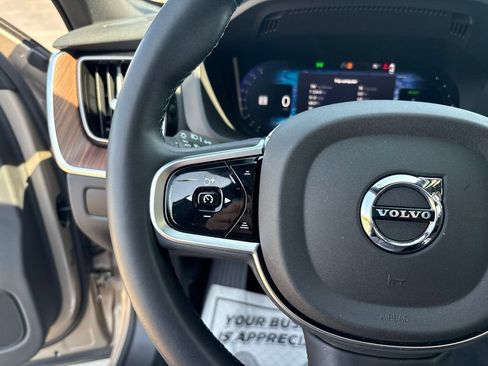 Certified 2025 Volvo XC60 T8 Plus w/ Protection Package Premier AWD/4WD image 20