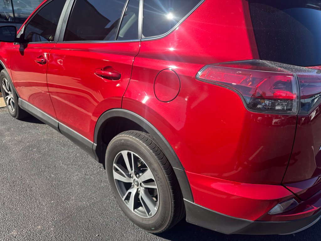 Used 2017 Toyota RAV4 XLE w/ Plus Extra Value Package FWD image 3