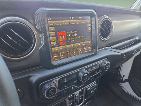 Used 2023 Jeep Wrangler Unlimited w/ 8.4" Radio Group AWD/4WD image 16