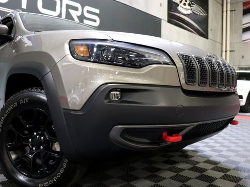 Used 2020 Jeep Cherokee Trailhawk image 64