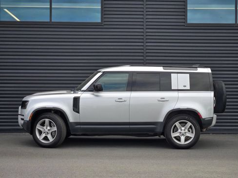 Used 2020 Land Rover Defender 110 SE AWD/4WD image 4
