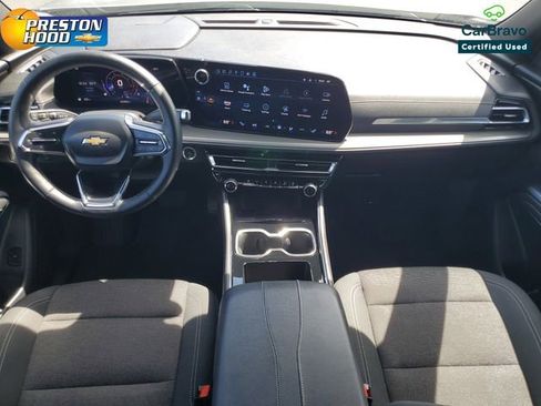 Used 2025 Chevrolet Traverse LT FWD image 15