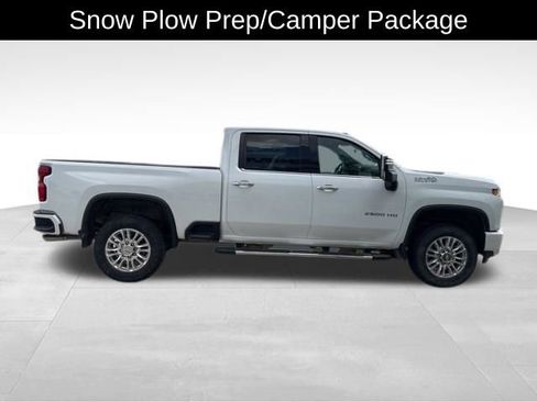 Used 2021 Chevrolet Silverado 2500 High Country w/ Z71 Off-Road Package AWD/4WD image 9