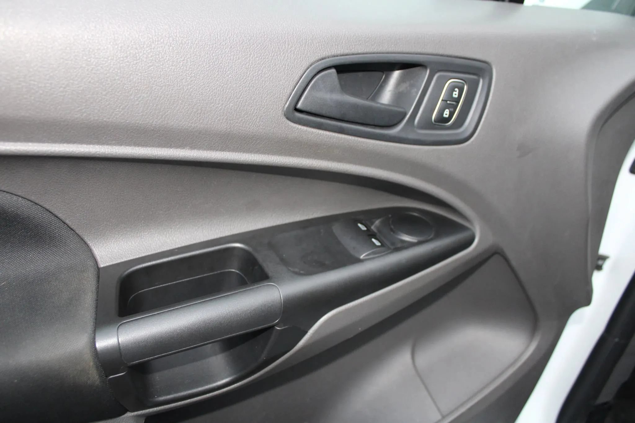 Used 2019 Ford Transit Connect XL FWD image 18