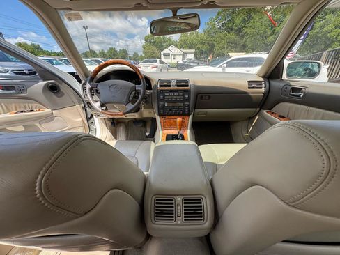 Used 2000 Lexus LS 400 w/ Platinum Series RWD image 24