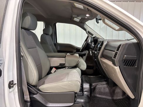 Used 2019 Ford F250 XL w/ Power Equipment Group image 12