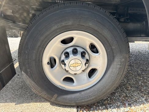New 2025 Chevrolet Express 3500 w/ Power Convenience Package image 25