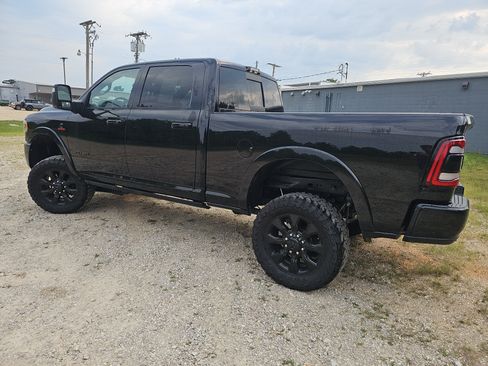 Used 2024 RAM 2500 Limited AWD/4WD image 7