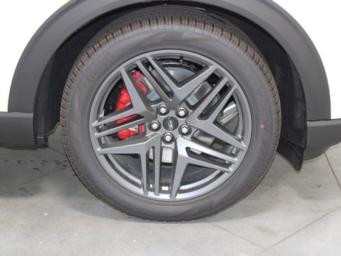 New 2026 Ford Explorer ST w/ Sun And Sound Package image 11