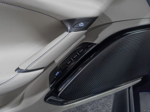 Used 2025 Ferrari Roma Spider image 41