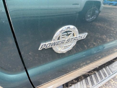 Used 2011 Ford F250 Lariat RWD image 9