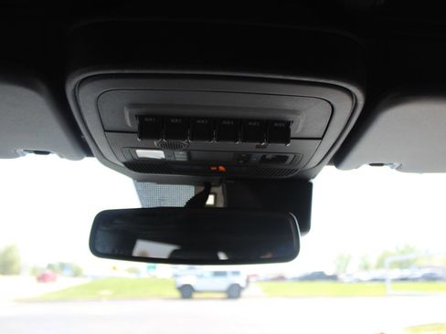 Used 2023 Ford Bronco Badlands w/ Sasquatch Package AWD/4WD image 39