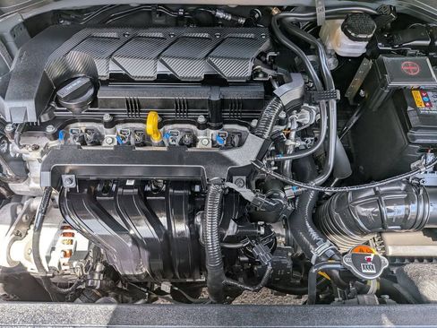 Used 2025 Hyundai Venue SEL FWD image 33